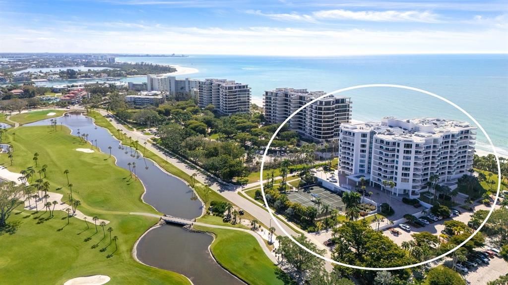 Active With Contract: $1,850,000 (3 beds, 3 baths, 2410 Square Feet)