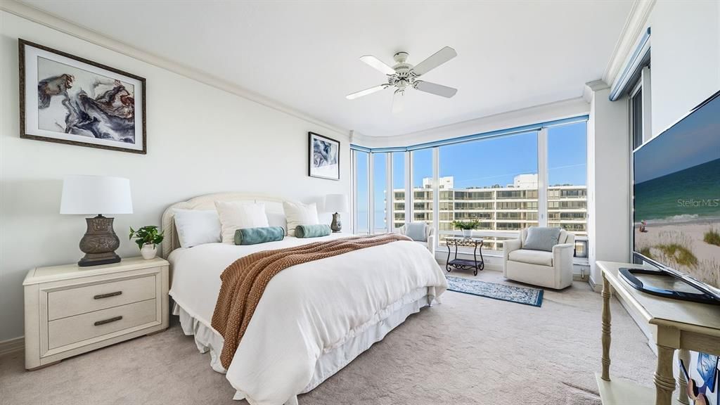 Active With Contract: $1,850,000 (3 beds, 3 baths, 2410 Square Feet)
