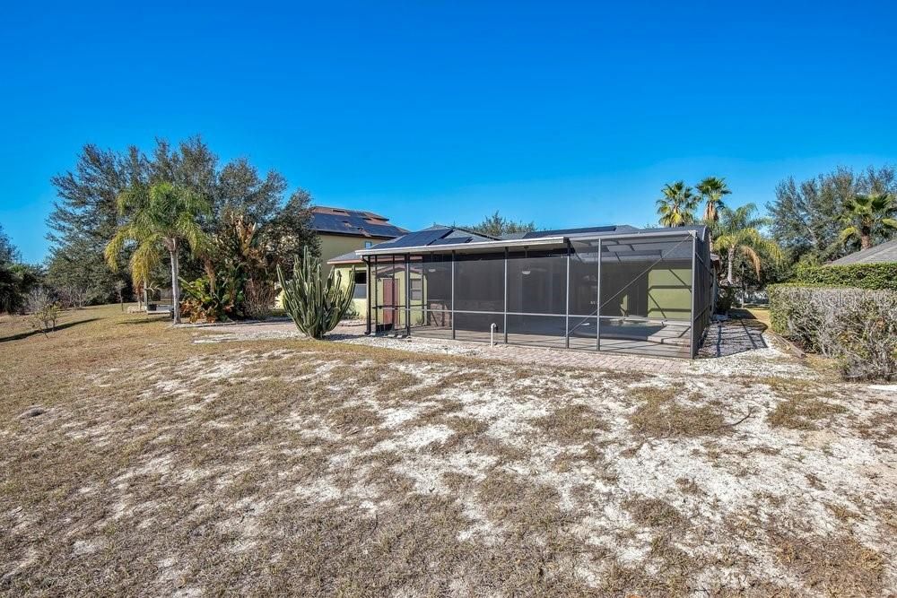 Activo con contrato: $446,000 (5 camas, 3 baños, 2552 Pies cuadrados)