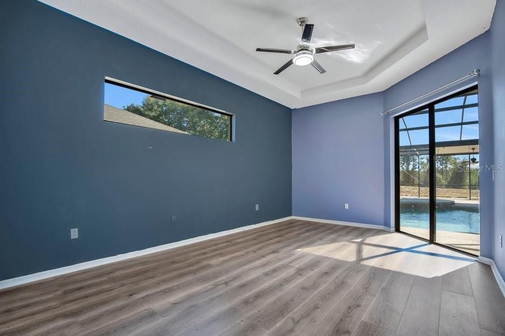 Activo con contrato: $446,000 (5 camas, 3 baños, 2552 Pies cuadrados)