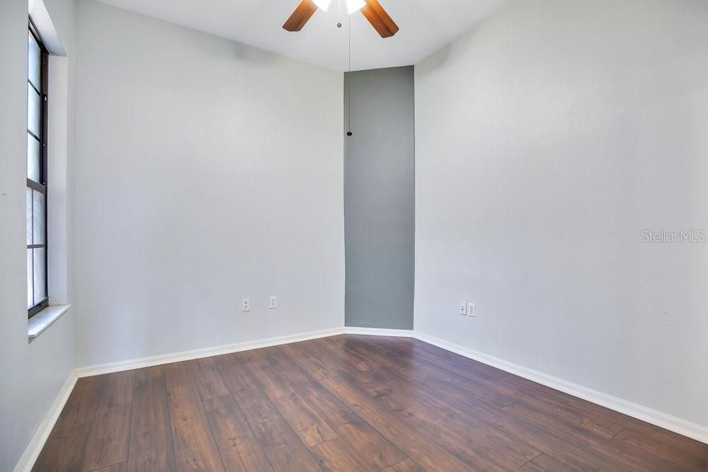 Activo con contrato: $446,000 (5 camas, 3 baños, 2552 Pies cuadrados)
