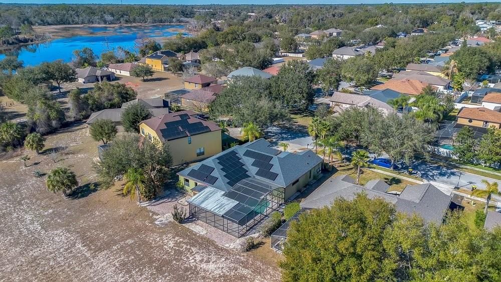 Activo con contrato: $446,000 (5 camas, 3 baños, 2552 Pies cuadrados)