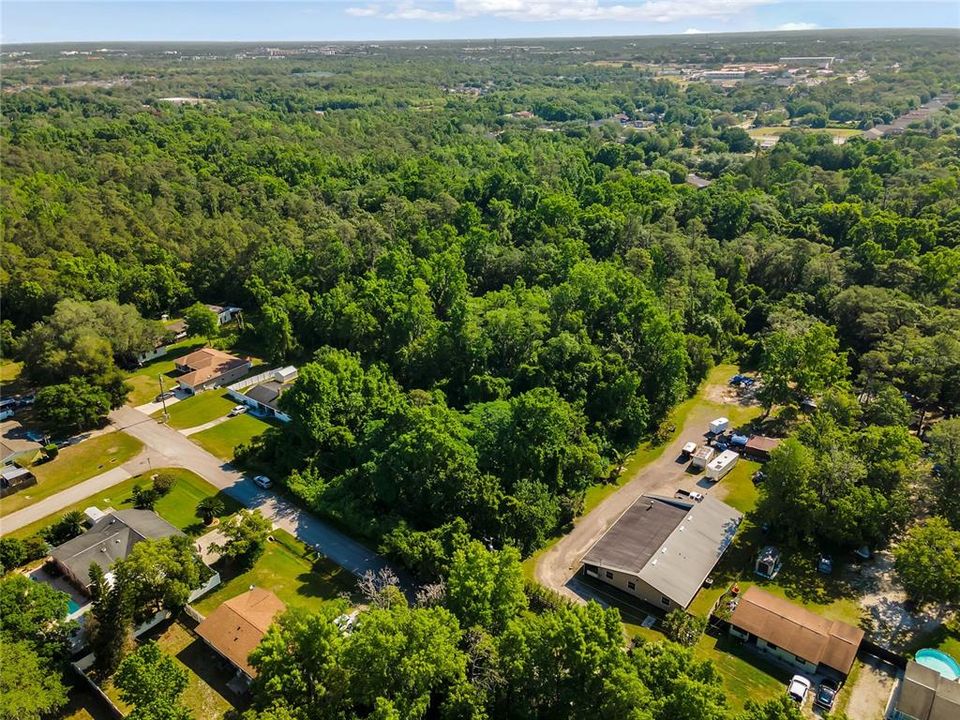 На продажу: $175,000 (0.77 acres)