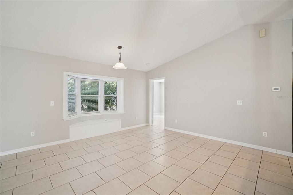 Active With Contract: $374,900 (3 beds, 2 baths, 1669 Square Feet)