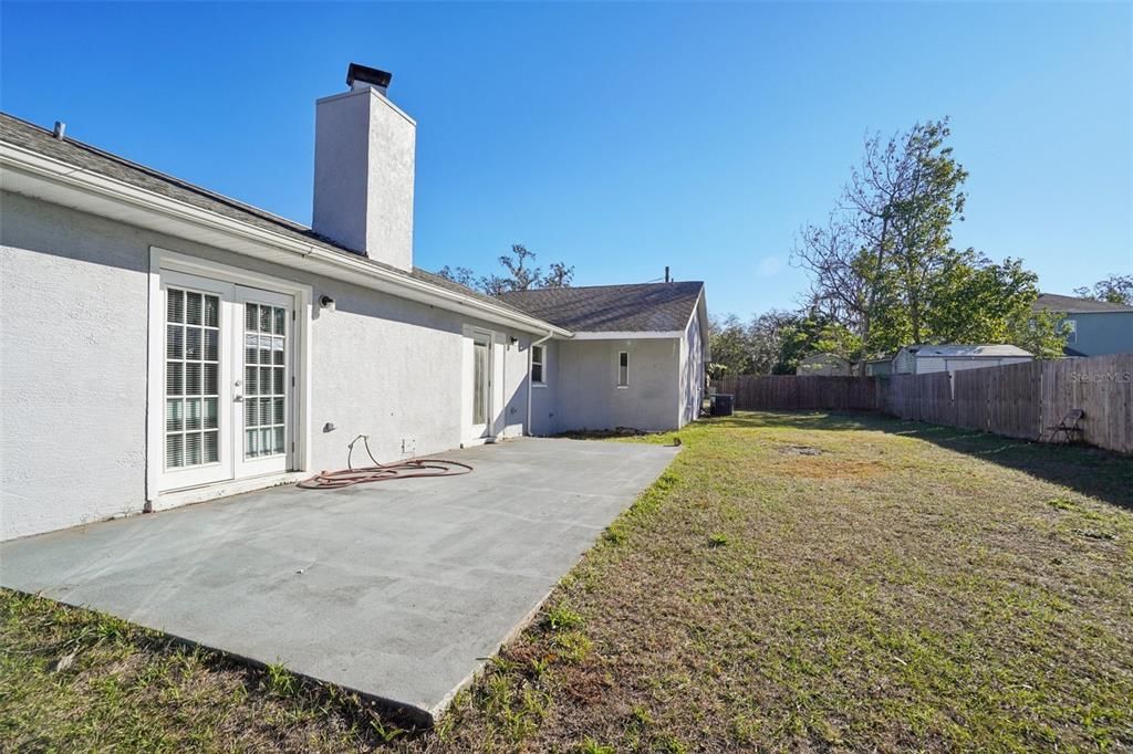 Active With Contract: $374,900 (3 beds, 2 baths, 1669 Square Feet)