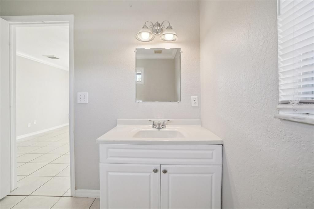 Active With Contract: $374,900 (3 beds, 2 baths, 1669 Square Feet)