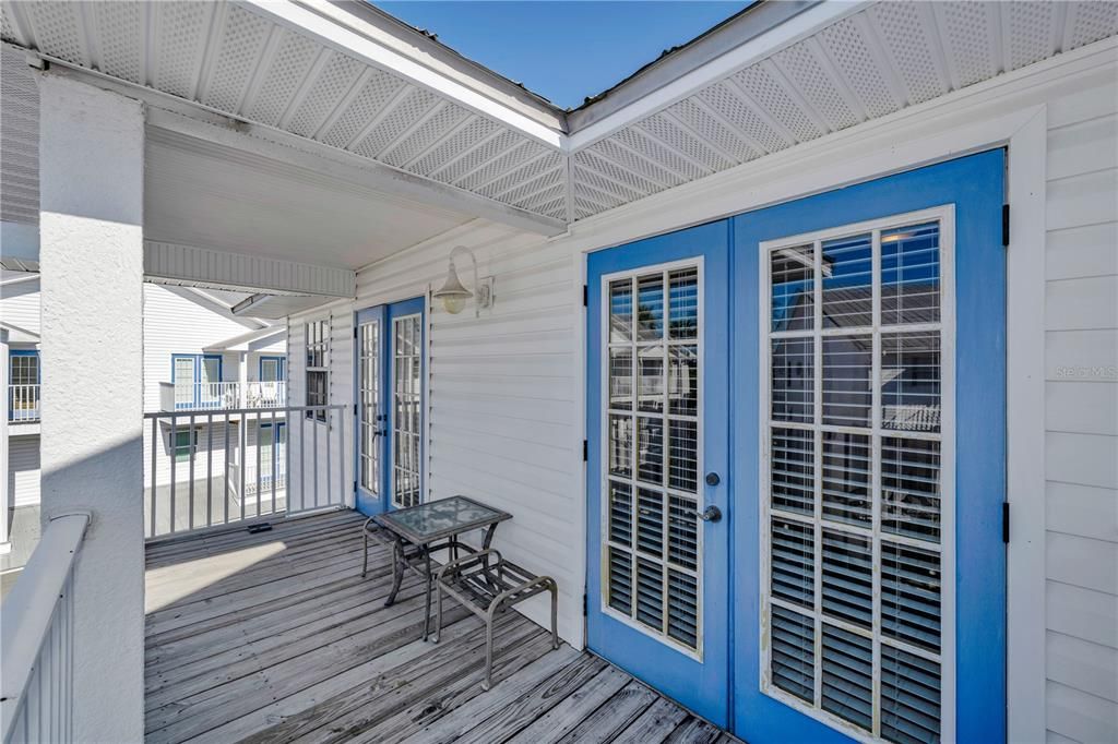 For Sale: $1,150,000 (3 beds, 2 baths, 2583 Square Feet)