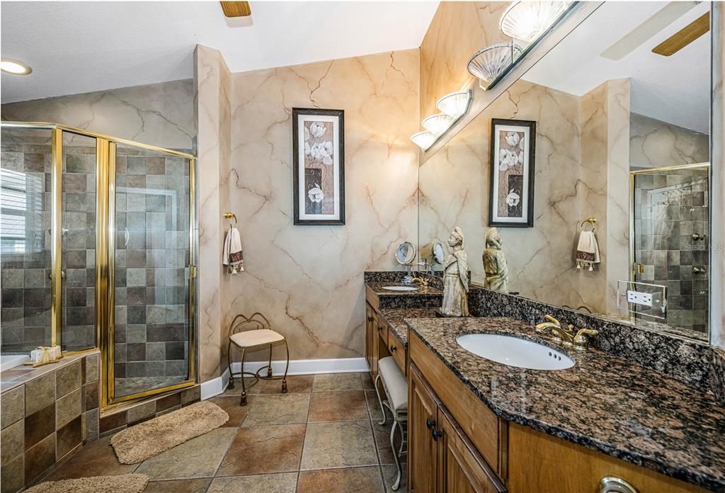 For Sale: $1,150,000 (3 beds, 2 baths, 2583 Square Feet)