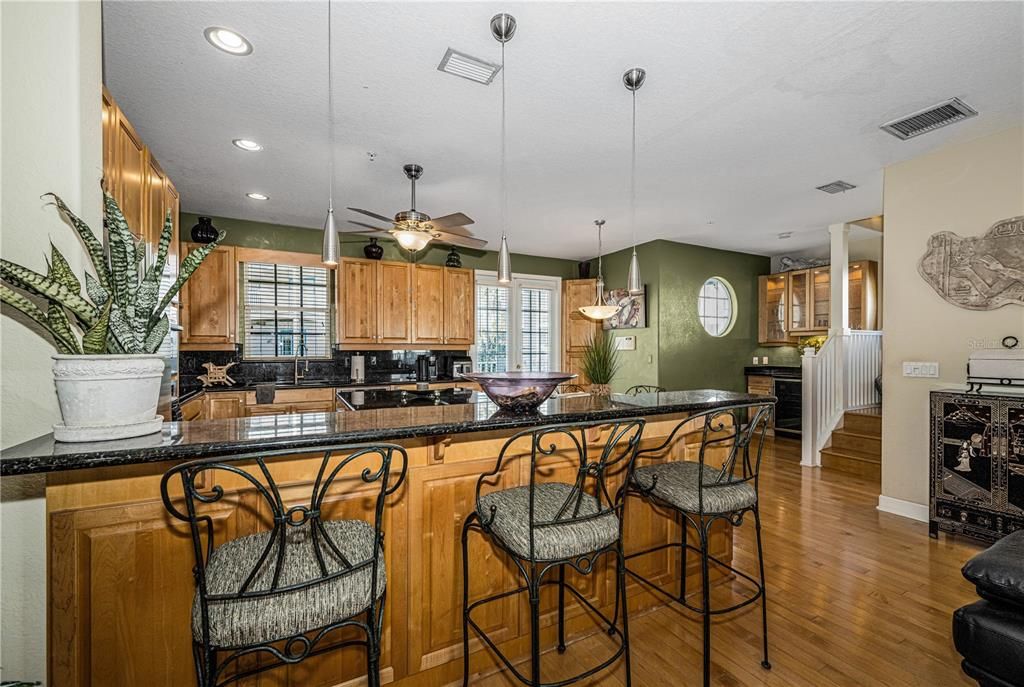 For Sale: $1,150,000 (3 beds, 2 baths, 2583 Square Feet)