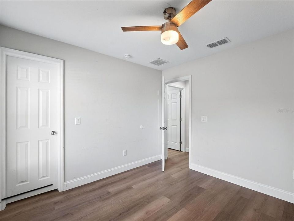 Activo con contrato: $280,000 (3 camas, 2 baños, 1265 Pies cuadrados)