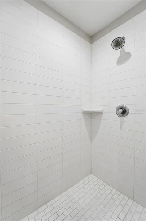 Activo con contrato: $280,000 (3 camas, 2 baños, 1265 Pies cuadrados)