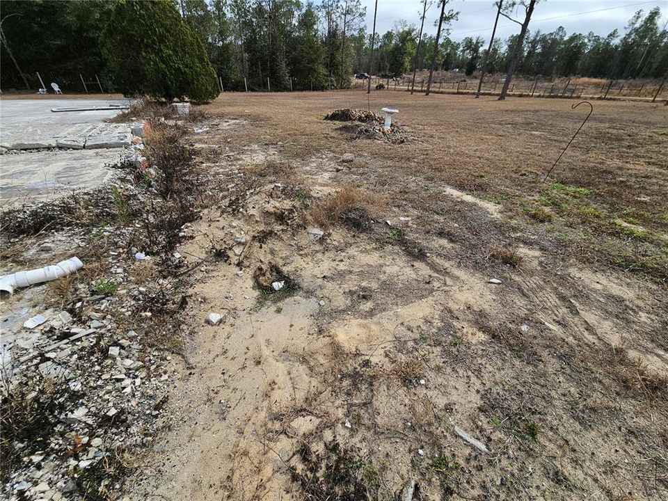 На продажу: $90,000 (2.00 acres)