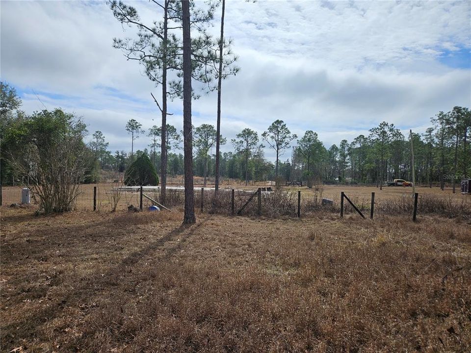 На продажу: $90,000 (2.00 acres)