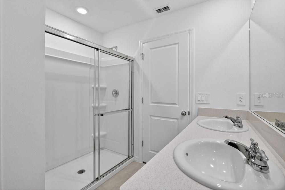 待售: $229,999 (2 贝兹, 2 浴室, 1205 平方英尺)