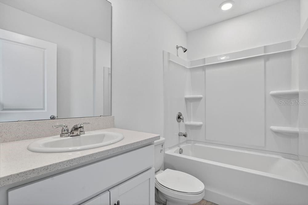 待售: $229,999 (2 贝兹, 2 浴室, 1205 平方英尺)