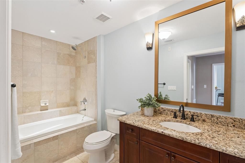 For Sale: $569,000 (2 beds, 2 baths, 1416 Square Feet)
