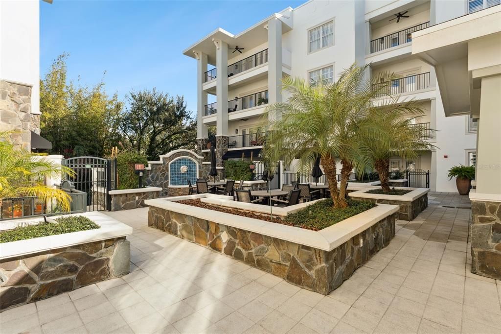 For Sale: $569,000 (2 beds, 2 baths, 1416 Square Feet)