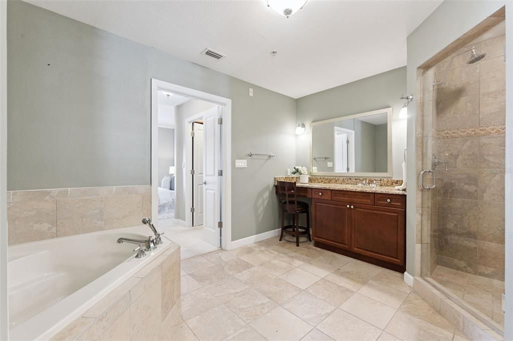For Sale: $569,000 (2 beds, 2 baths, 1416 Square Feet)