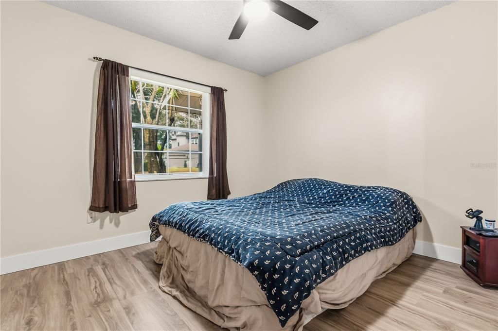 En Venta: $795,000 (4 camas, 2 baños, 2756 Pies cuadrados)
