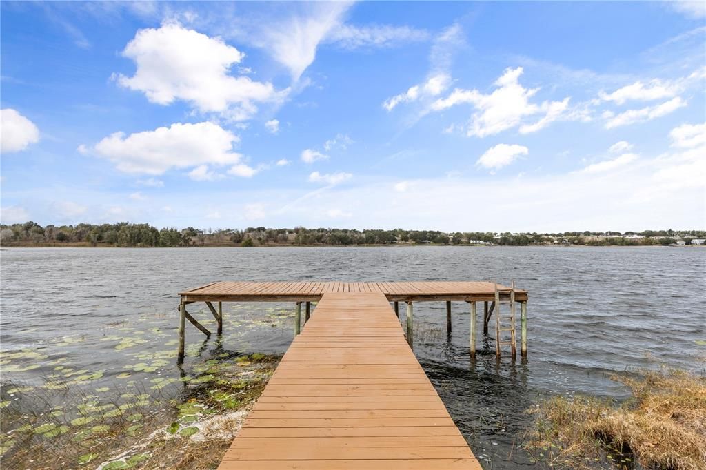 En Venta: $795,000 (4 camas, 2 baños, 2756 Pies cuadrados)