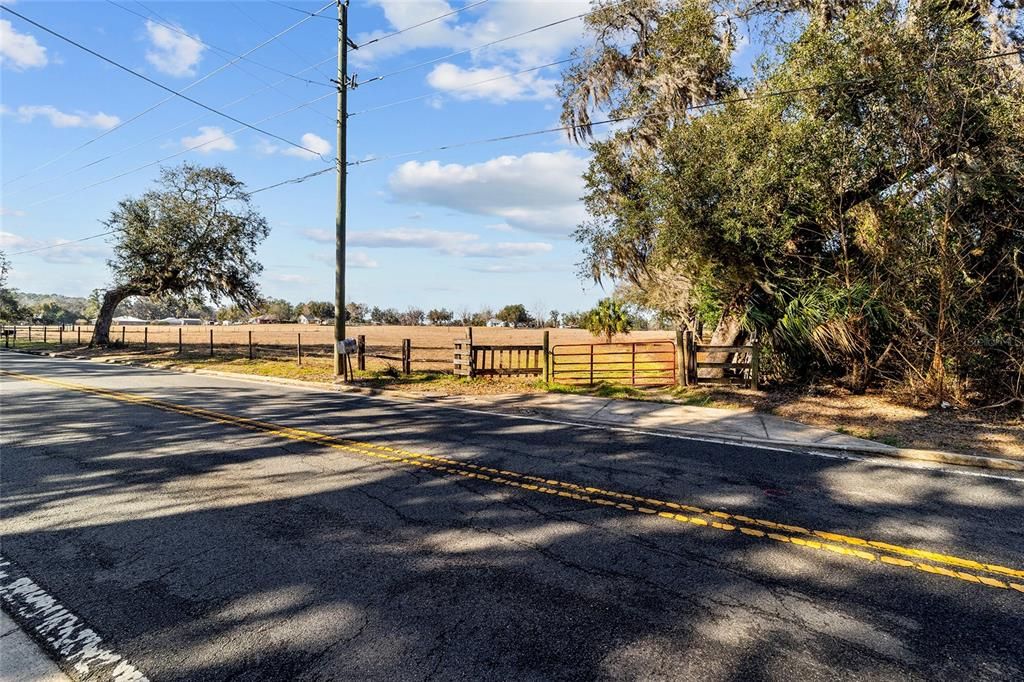 待售: $439,000 (10.00 acres)