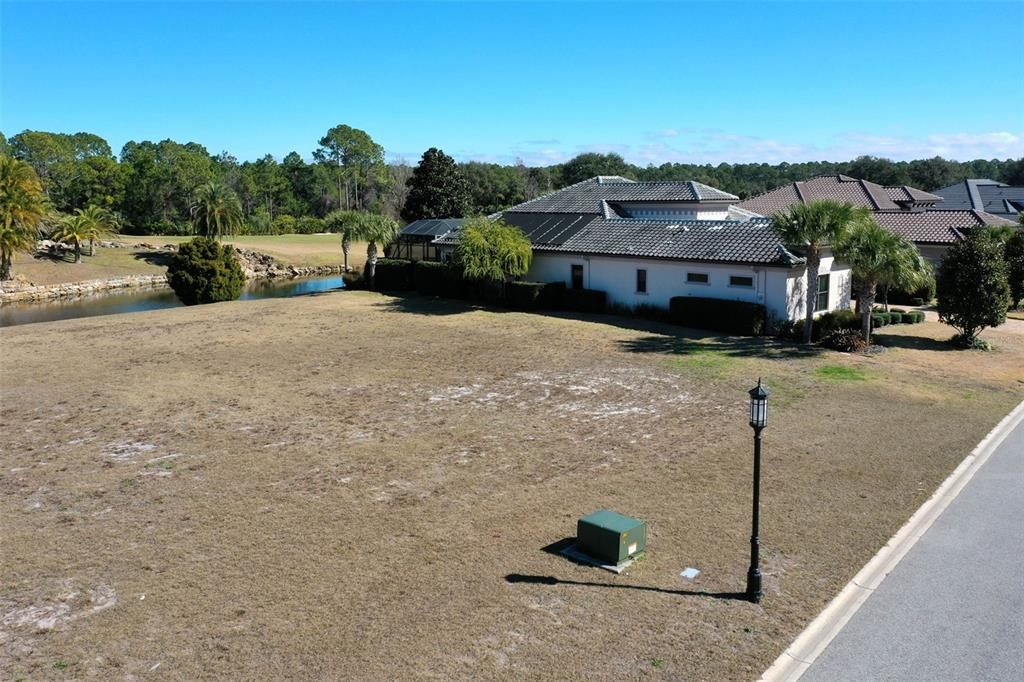На продажу: $275,000 (0.25 acres)