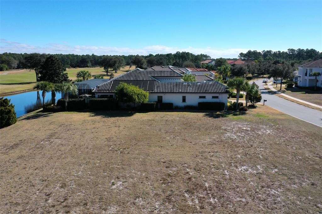На продажу: $275,000 (0.25 acres)