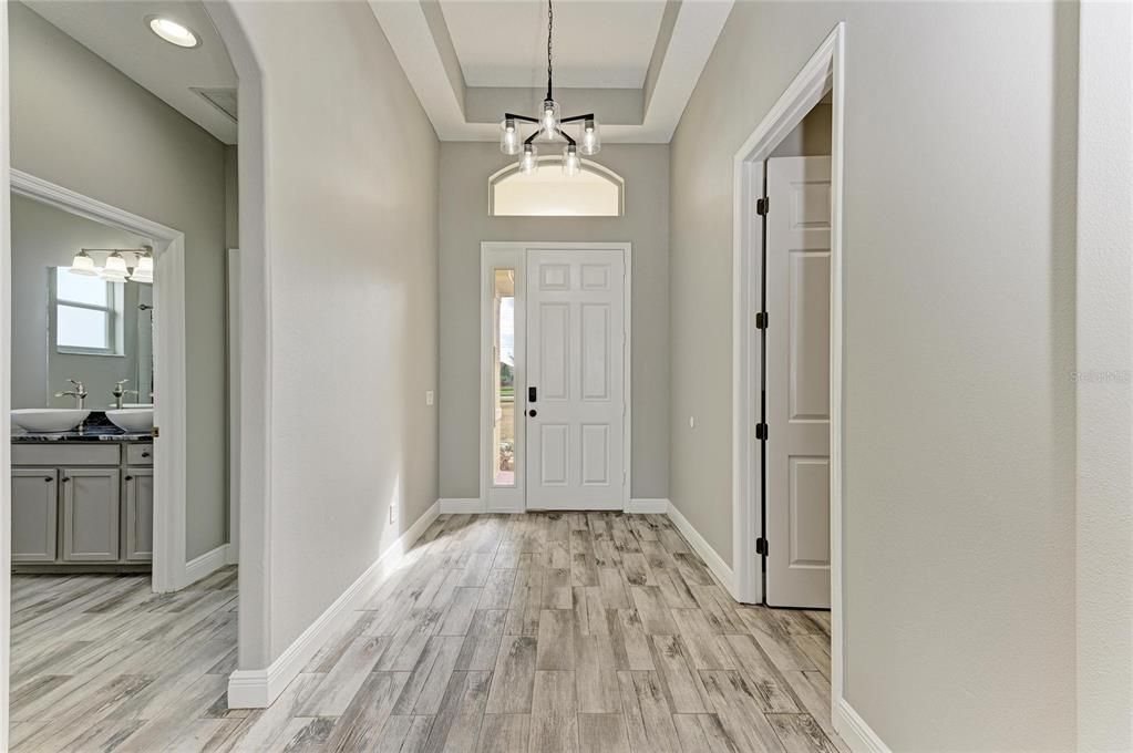En Venta: $874,900 (3 camas, 2 baños, 1671 Pies cuadrados)