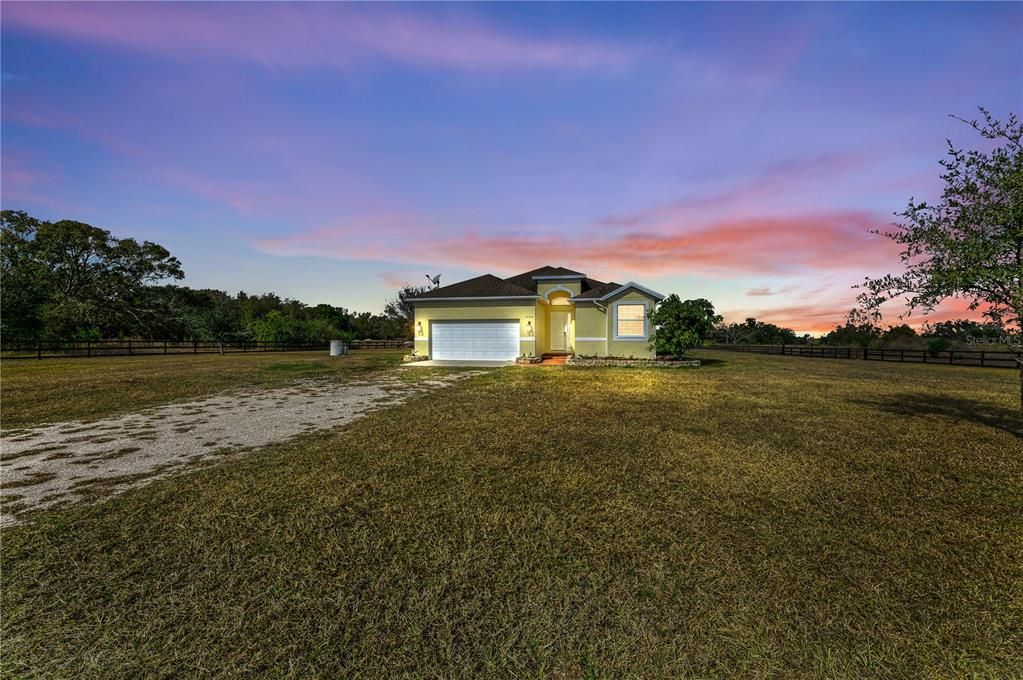 En Venta: $874,900 (3 camas, 2 baños, 1671 Pies cuadrados)