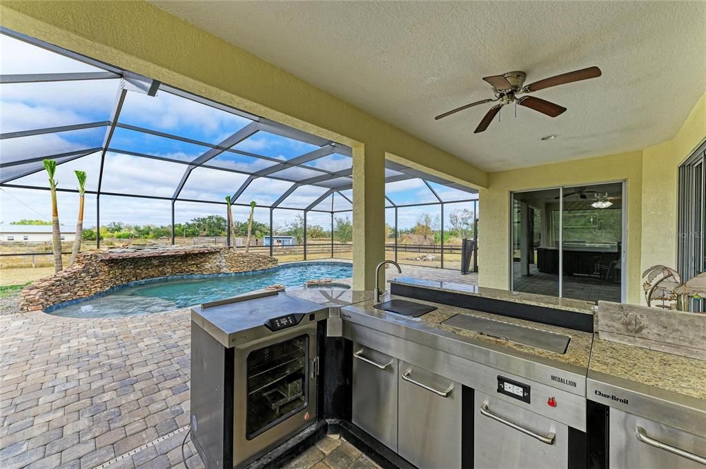 En Venta: $874,900 (3 camas, 2 baños, 1671 Pies cuadrados)