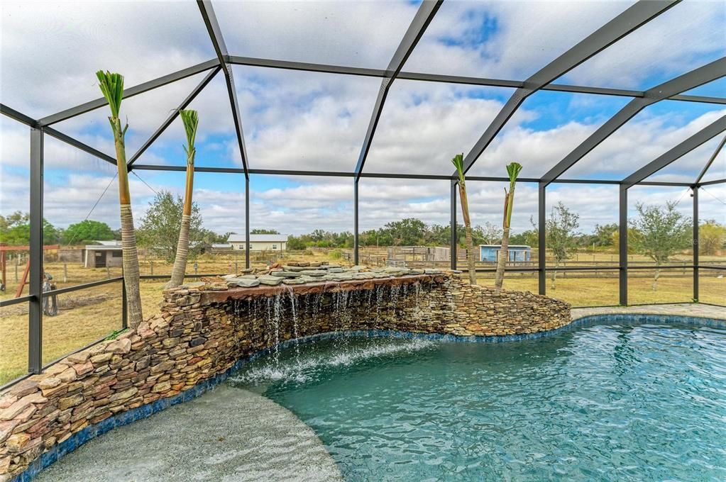 En Venta: $874,900 (3 camas, 2 baños, 1671 Pies cuadrados)
