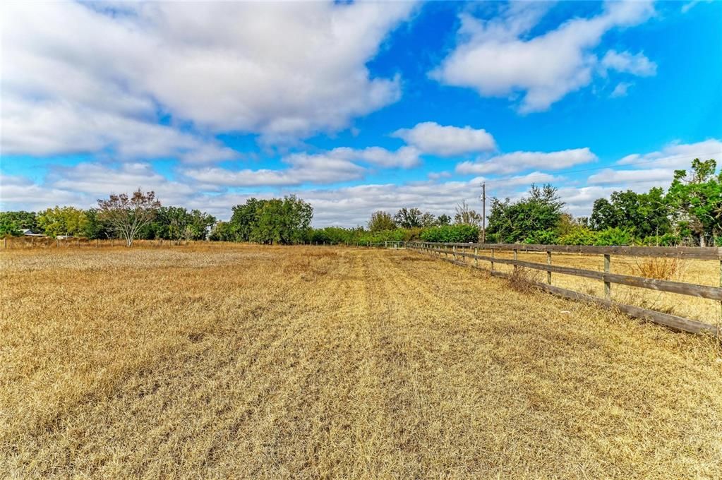 En Venta: $874,900 (3 camas, 2 baños, 1671 Pies cuadrados)