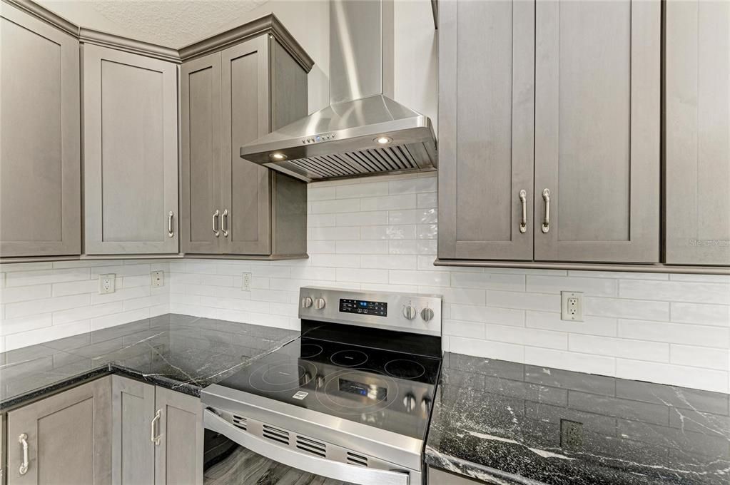 En Venta: $874,900 (3 camas, 2 baños, 1671 Pies cuadrados)