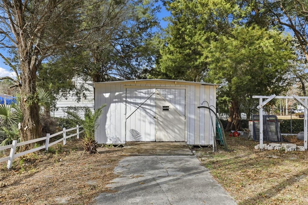 For Sale: $210,000 (3 beds, 2 baths, 1620 Square Feet)