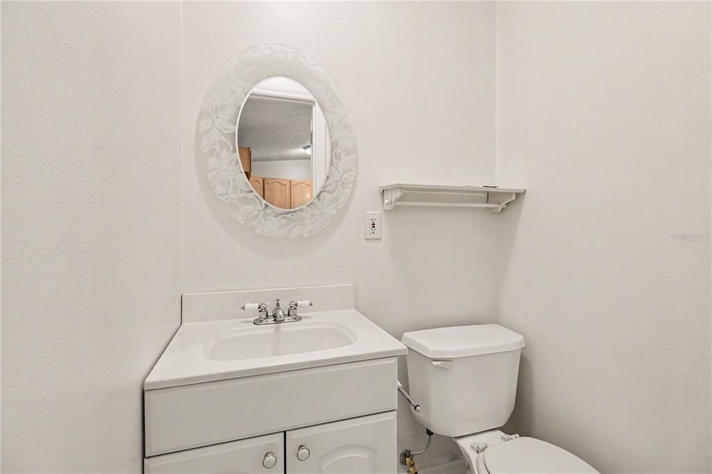 Active With Contract: $339,000 (3 beds, 2 baths, 1850 Square Feet)