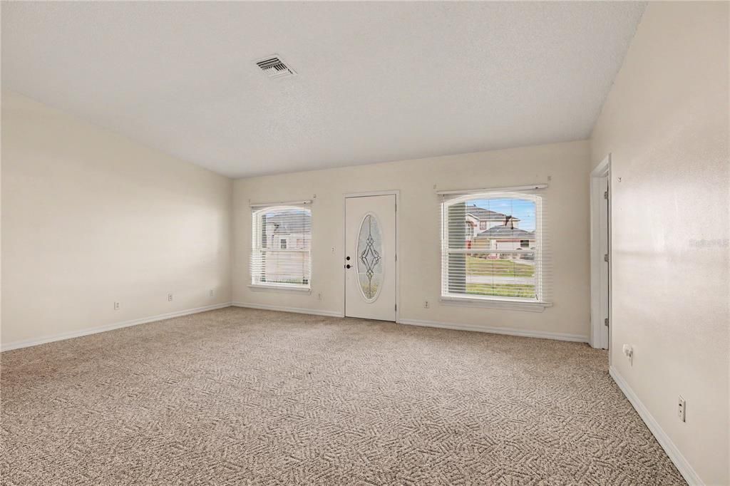 Active With Contract: $339,000 (3 beds, 2 baths, 1850 Square Feet)