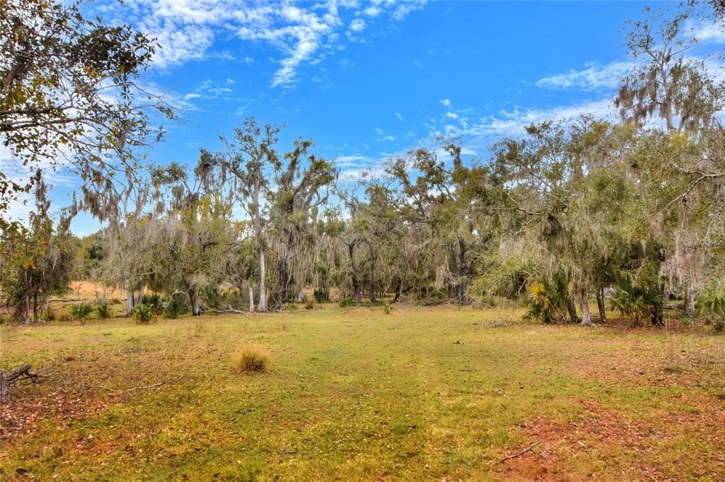 En Venta: $350,000 (6.04 acres)