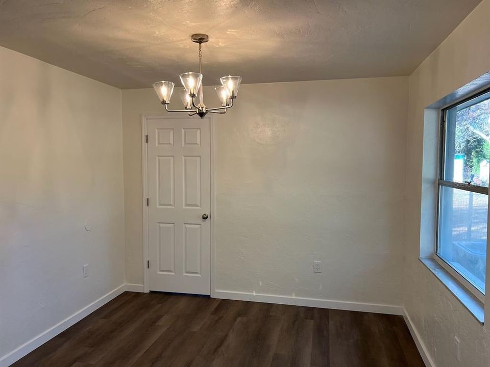 En Venta: $209,000 (3 camas, 2 baños, 1113 Pies cuadrados)