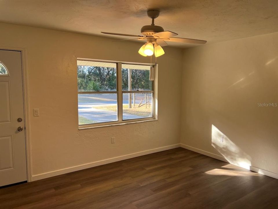 En Venta: $209,000 (3 camas, 2 baños, 1113 Pies cuadrados)