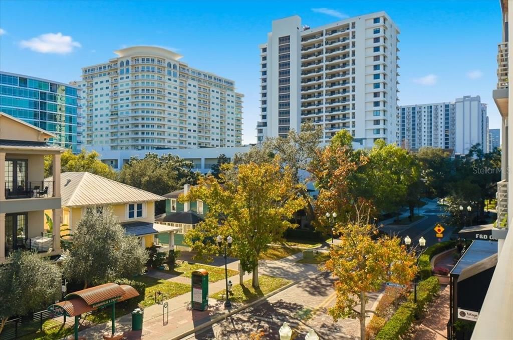 На продажу: $314,995 (2 спален, 2 ванн, 1330 Квадратных фут)