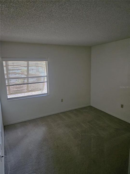 For Sale: $129,000 (2 beds, 2 baths, 897 Square Feet)