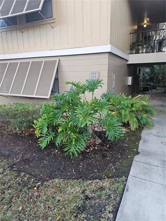 For Sale: $129,000 (2 beds, 2 baths, 897 Square Feet)