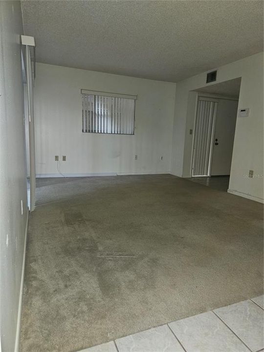 For Sale: $129,000 (2 beds, 2 baths, 897 Square Feet)