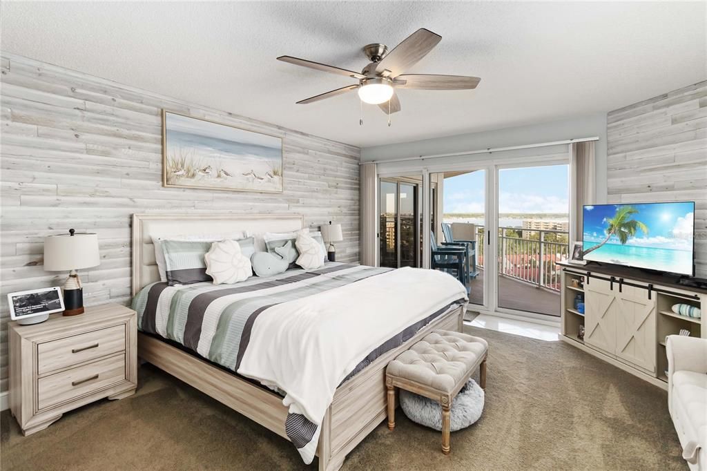 Active With Contract: $499,900 (3 beds, 2 baths, 1668 Square Feet)