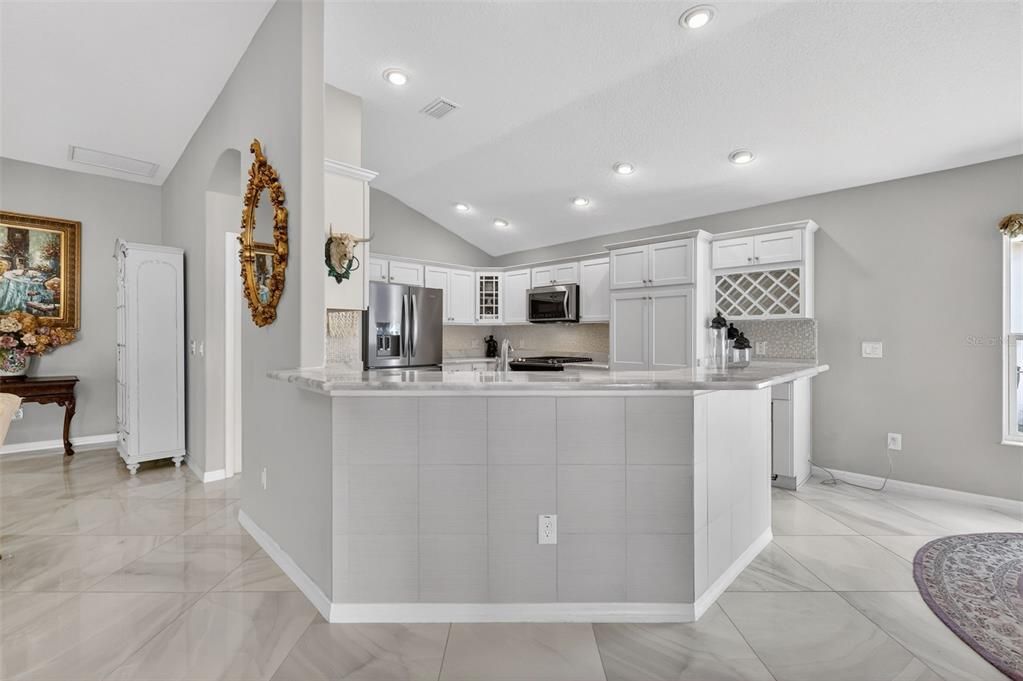 Activo con contrato: $474,999 (3 camas, 2 baños, 1918 Pies cuadrados)