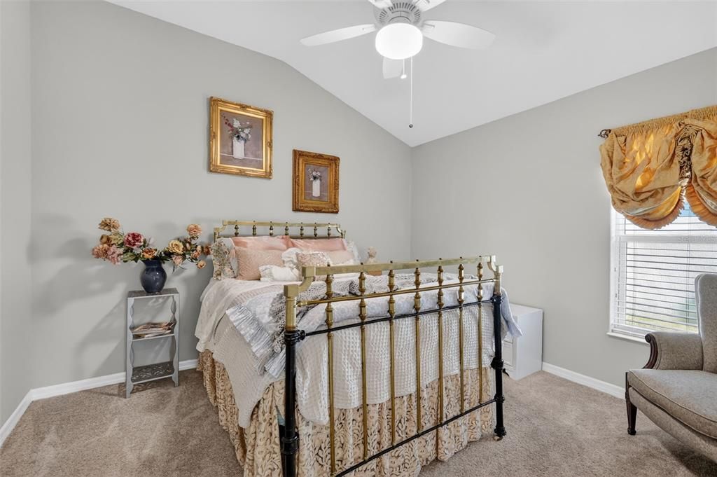 Activo con contrato: $474,999 (3 camas, 2 baños, 1918 Pies cuadrados)