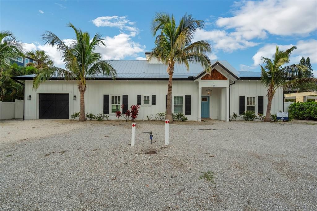 For Sale: $2,185,000 (4 beds, 3 baths, 2185 Square Feet)