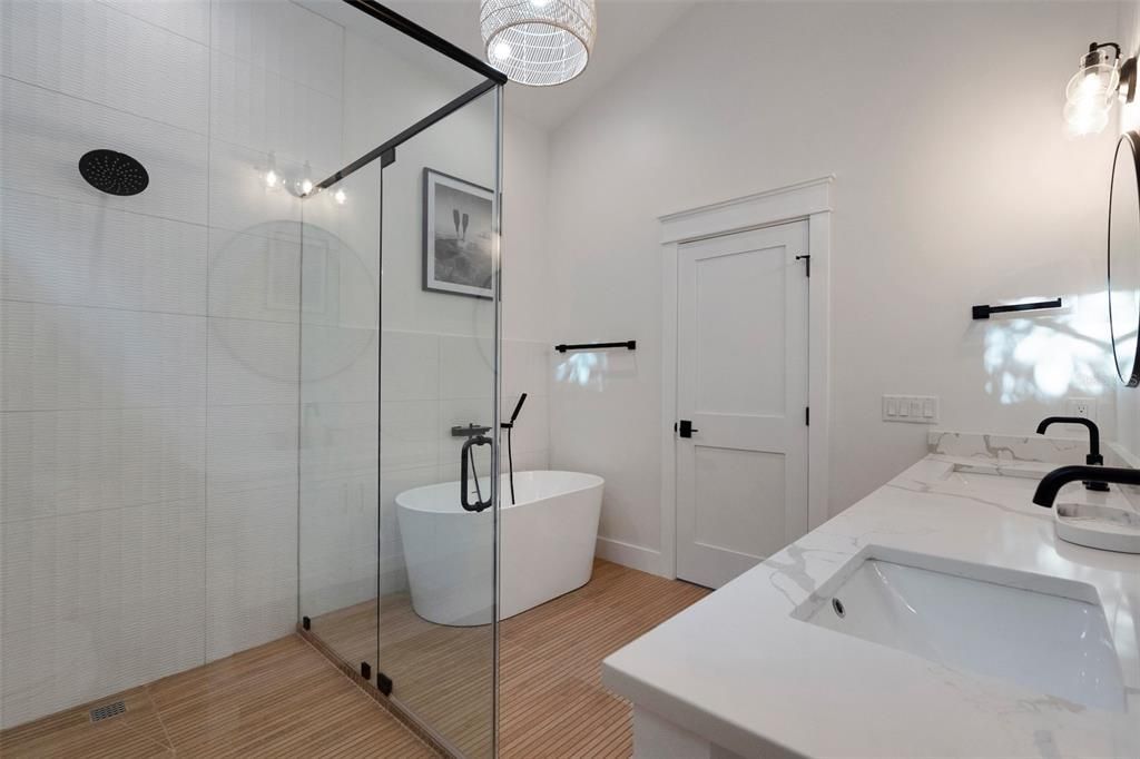 For Sale: $2,185,000 (4 beds, 3 baths, 2185 Square Feet)