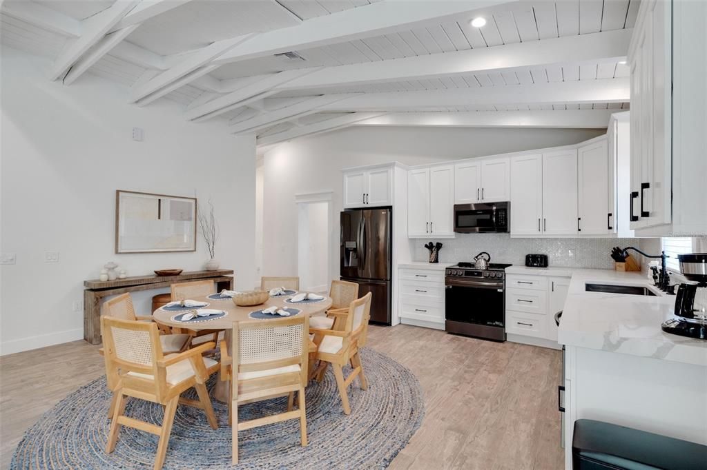 For Sale: $2,185,000 (4 beds, 3 baths, 2185 Square Feet)