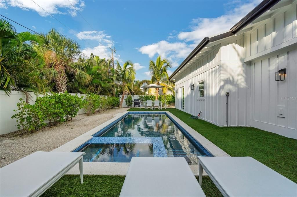 For Sale: $2,185,000 (4 beds, 3 baths, 2185 Square Feet)